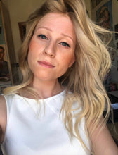Load image into Gallery viewer, Goldie
