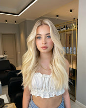 Load image into Gallery viewer, Long Loose Wavy Wigs Heat Resistant
